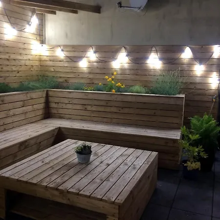 Luxury Loft With Stunning Roof Garden *